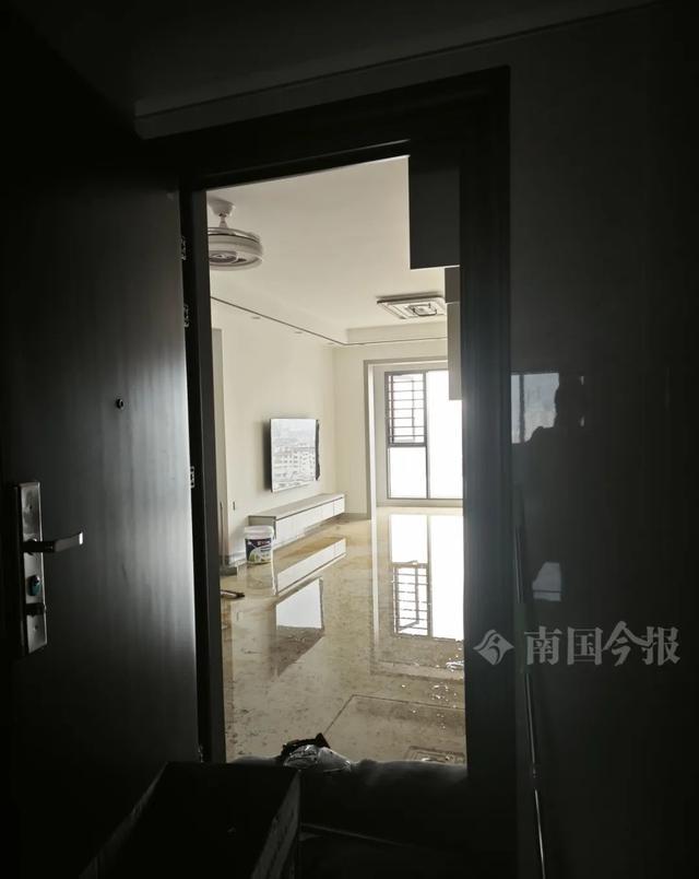 崩溃：全屋都是无法接受婚房被粪水浸泡！业主(图8)